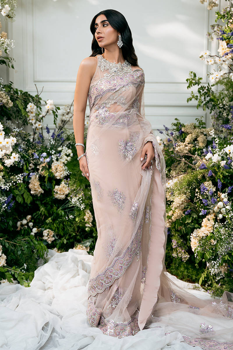 ROYAL NORA