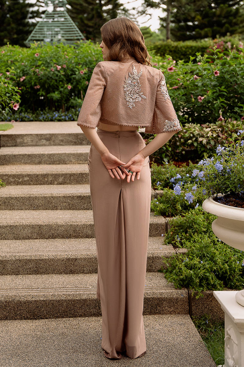 Nude Sarong Rose