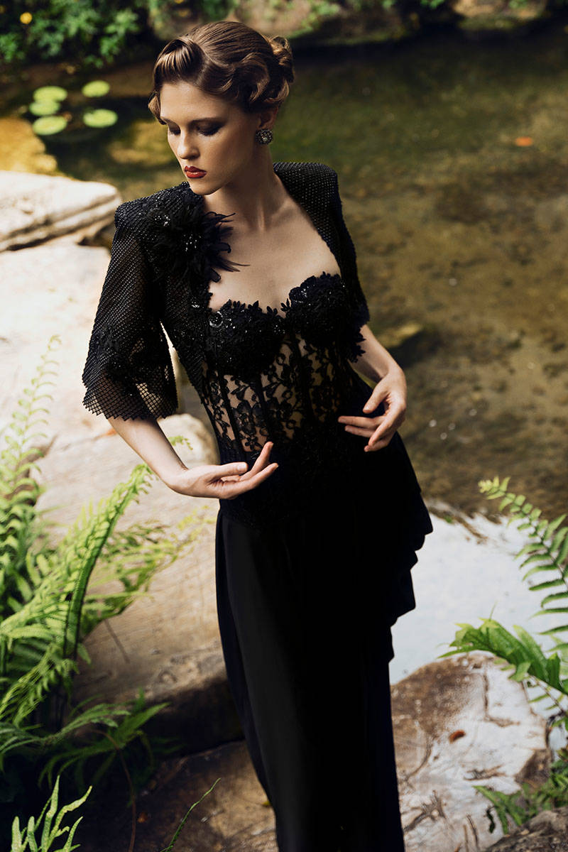 Black Sarong Rose